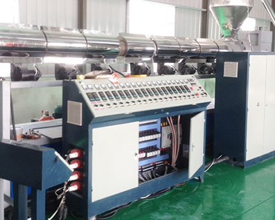 雷竞技真人生产车间